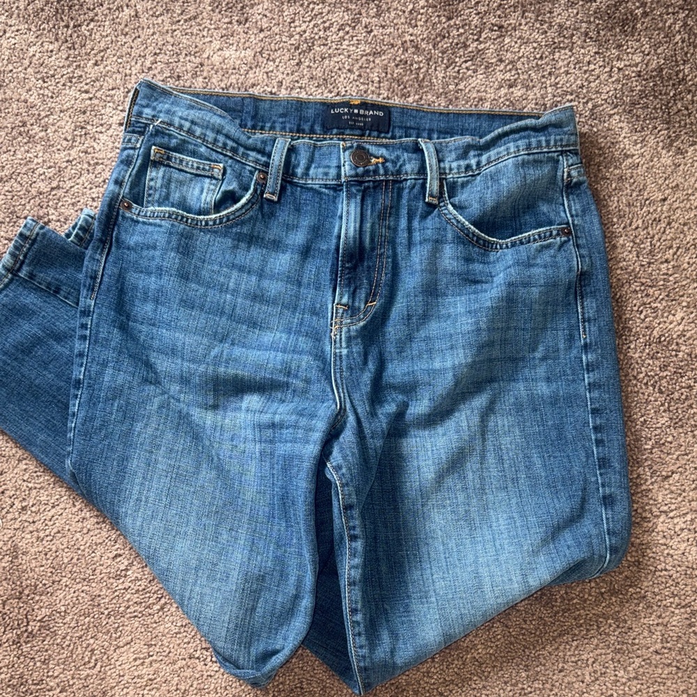 Lucky Brand Straight Leg Jeans in Medium Blue Wash
